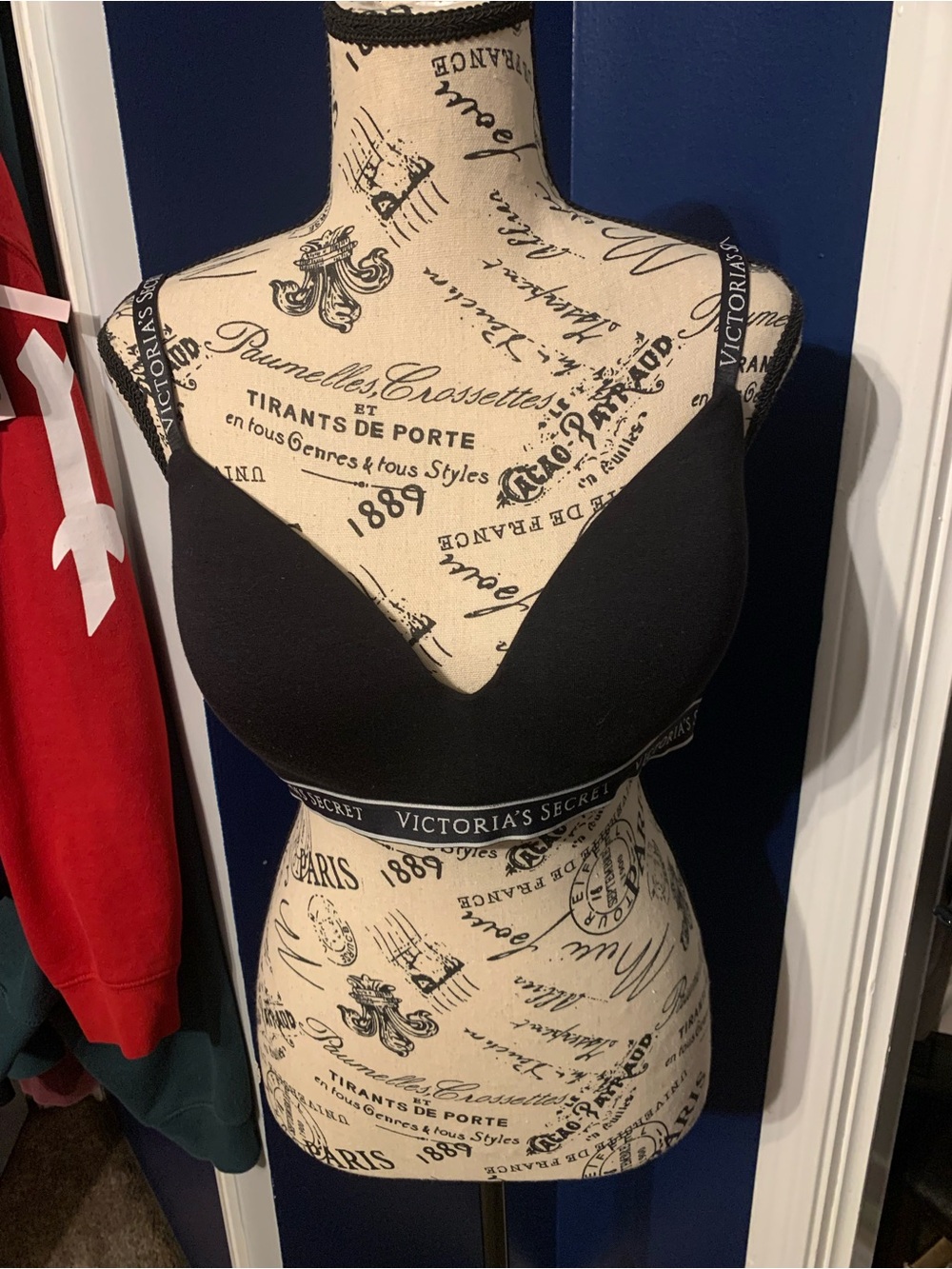 Victoria's Secret Black Seamless Wireless Lightly Lined Bra